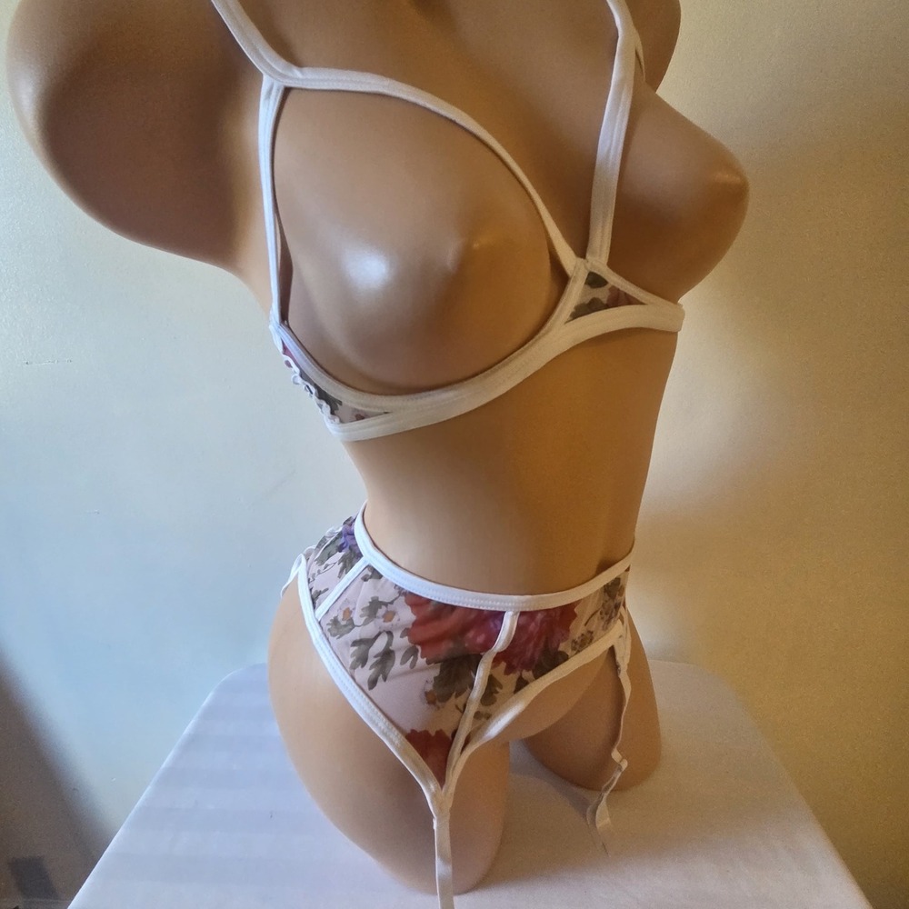 Cosabella Ouvert Floral Print Bra & Garter Belt Sheer Mesh Lingerie Set 34D‎ / M